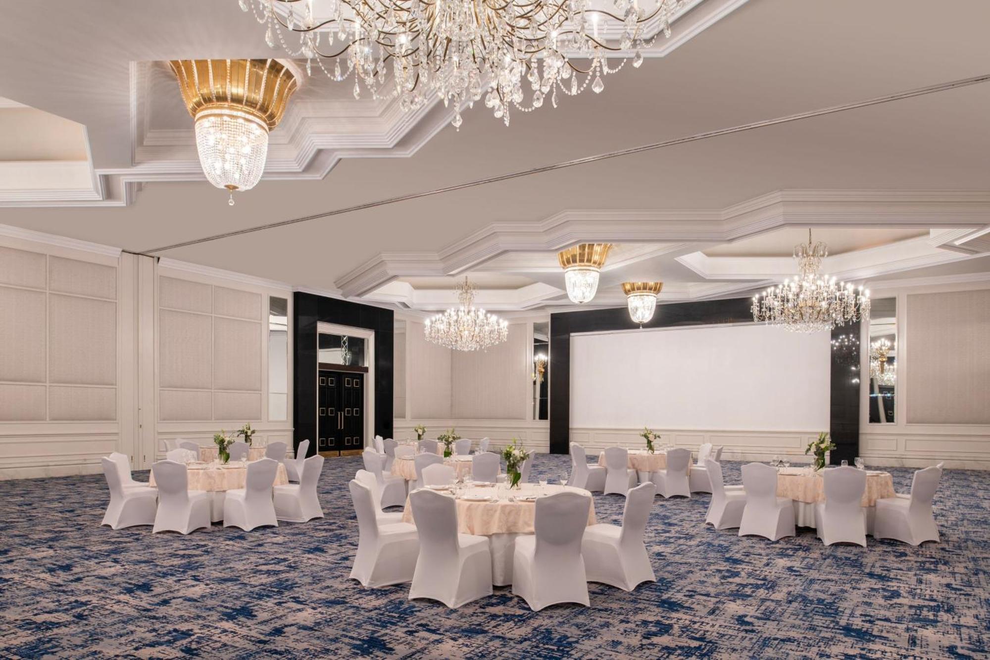 Hotel The Ritz-Carlton, Doha Exterior foto The ballroom