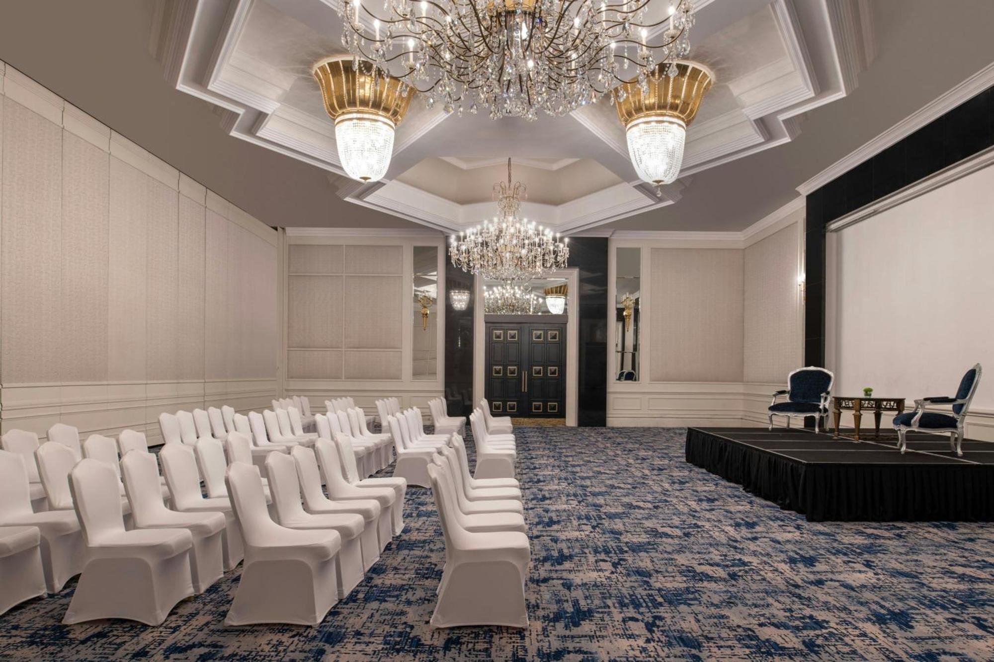 Hotel The Ritz-Carlton, Doha Exterior foto The ballroom